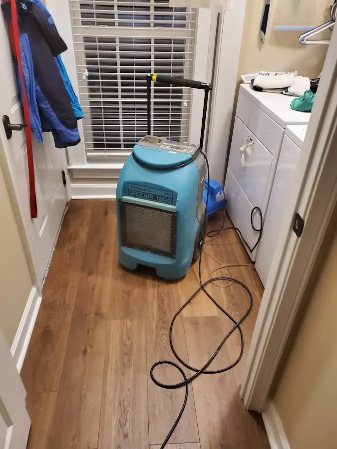 Commercial dehumidifier deployed for Flood Damage Cleanup in Sleepy Hollow